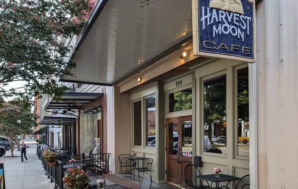 Harvest Moon Cafe